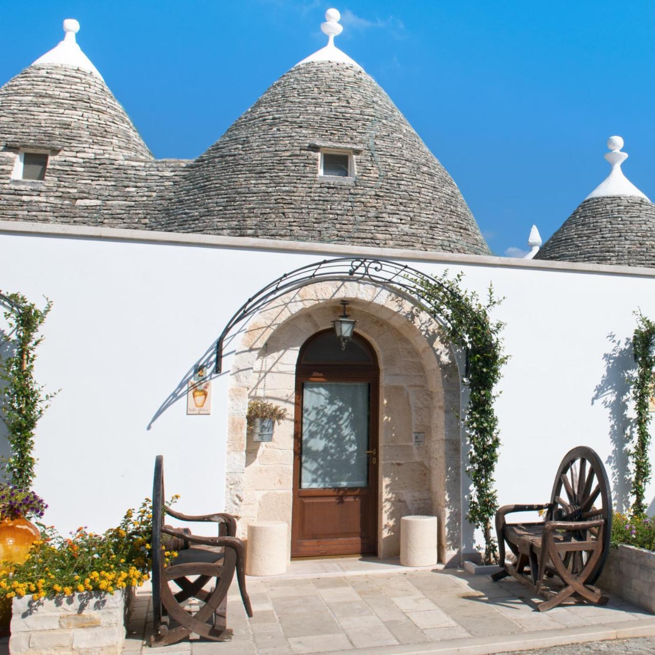 Bed And Breakfast Trulli San Leonardo Альберобелло Екстер'єр фото